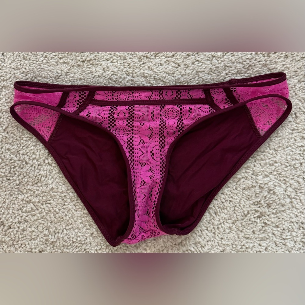 Becca by Rebecca Virtue pink crochet bikini bottom size small